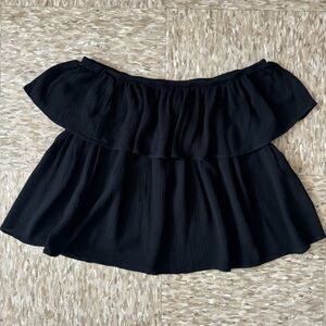 Off-the-shoulder Black Top